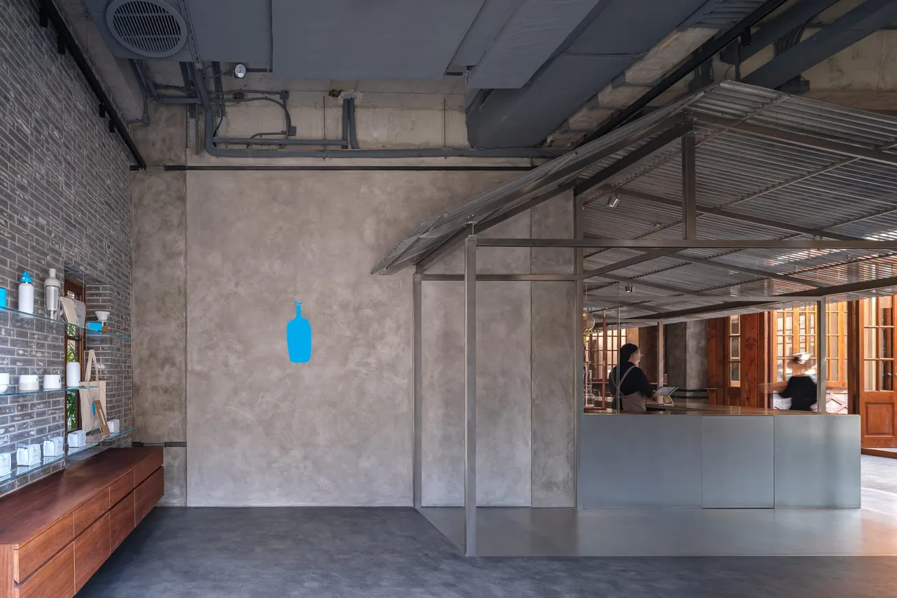 Blue Bottle Coffee Storefront